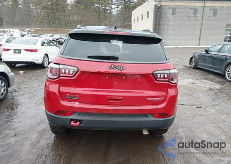 2020 Jeep Compass Trailhawk 4X4 из США, поврежденный, VIN 3C4NJDDB6LT106840